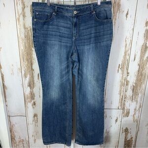 Maurices Classic Blue Straight Leg Jeans. Size 24 Long. In excellent used cond!!